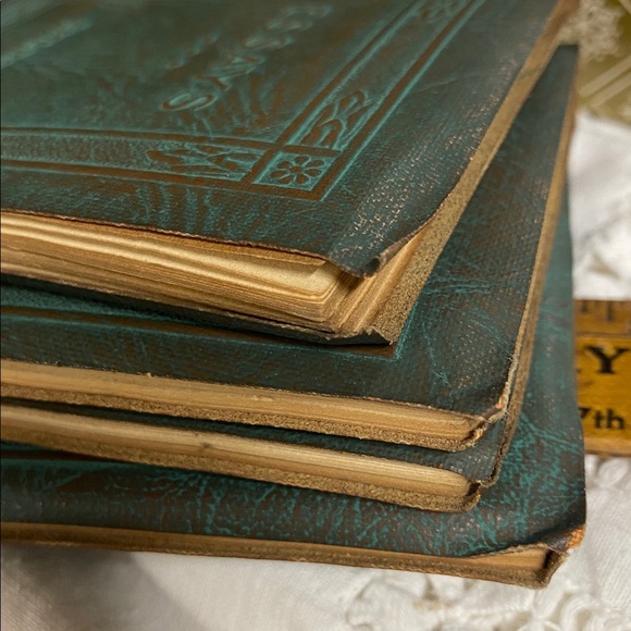 1920’s Green Leather-Bound Famous Authors Set 4 - Picture 10 of 12